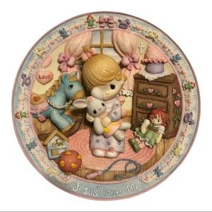 Precious Moments Jesus Loves Me 1995